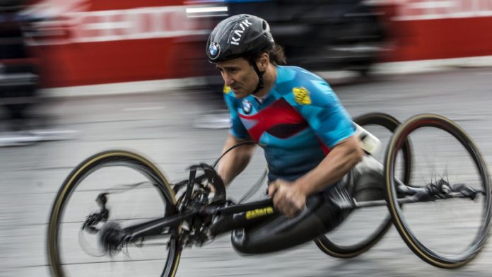 Alex Zanardi paracliclismo