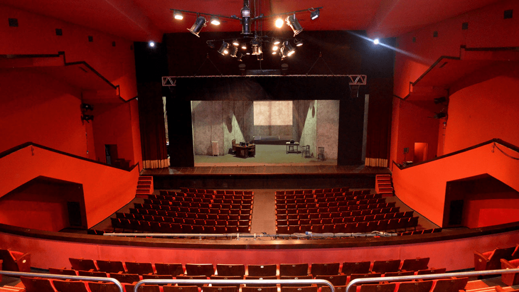 teatro vuoto